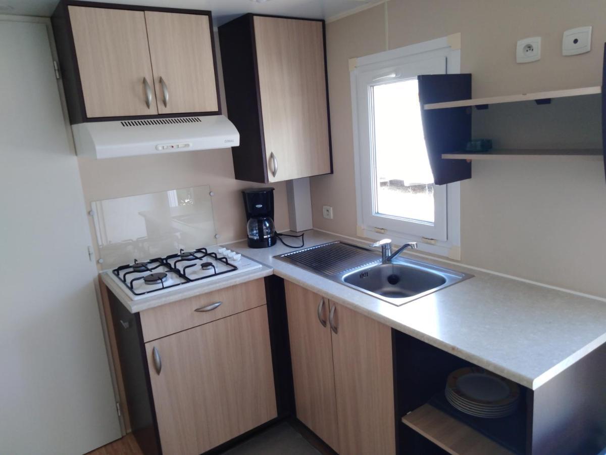 Mobil Home - Tv - Camping '4 Etoiles' - Vic-La-Gardiole - 003 외부 사진